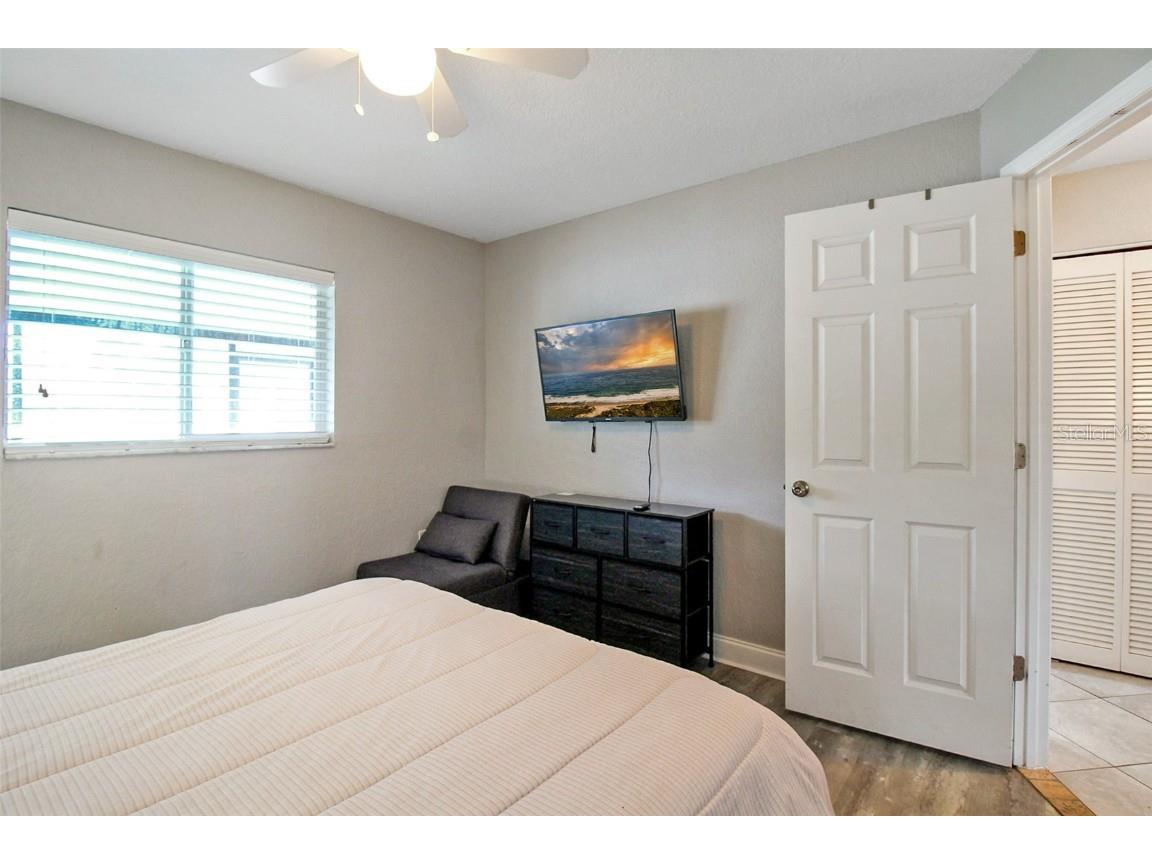 7036 13th Street E Sarasota FL 34243 A4660410 image13