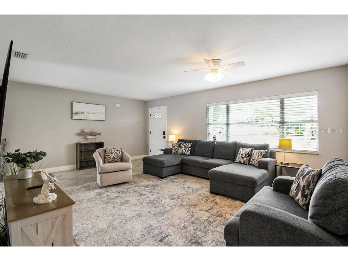 7036 13th Street E Sarasota FL 34243 A4660410 image17