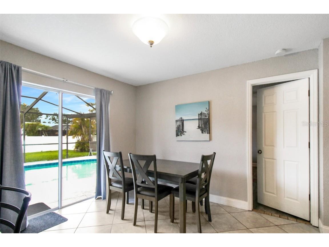 7036 13th Street E Sarasota FL 34243 A4660410 image23