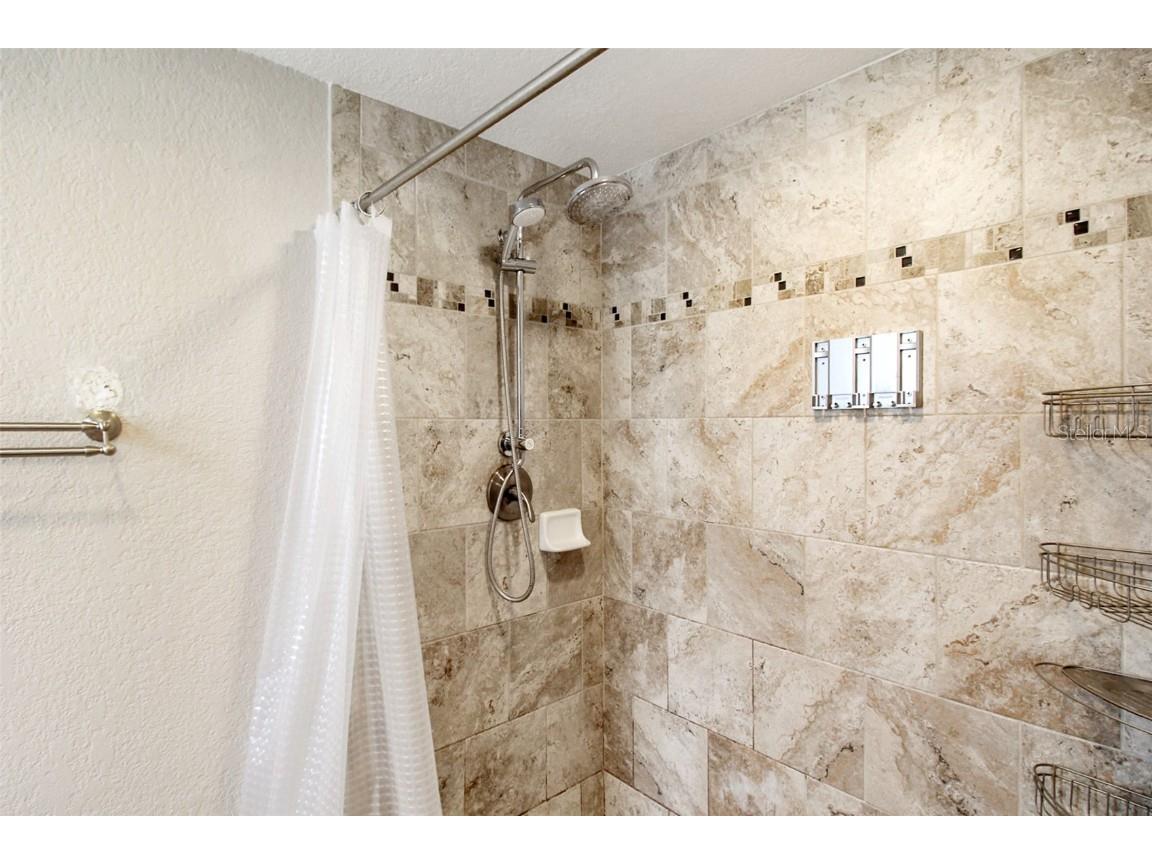 7036 13th Street E Sarasota FL 34243 A4660410 image30