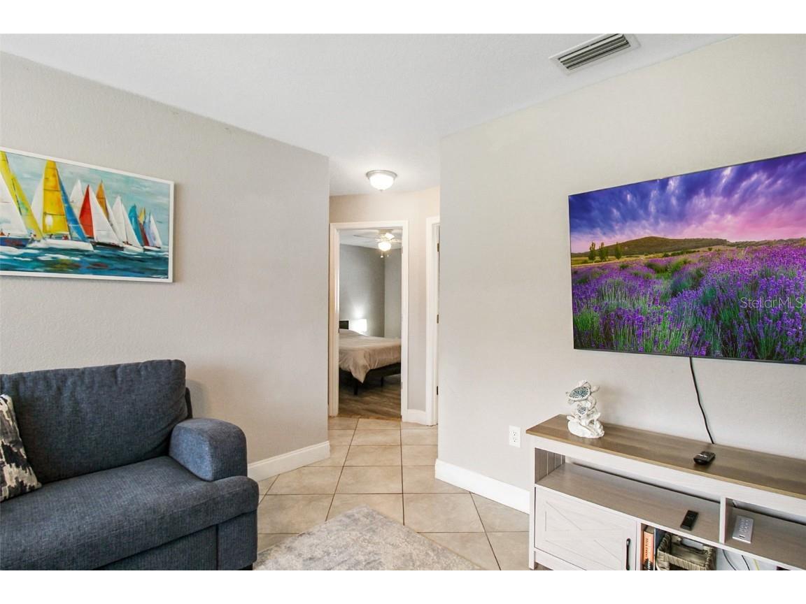 7036 13th Street E Sarasota FL 34243 A4660410 image9