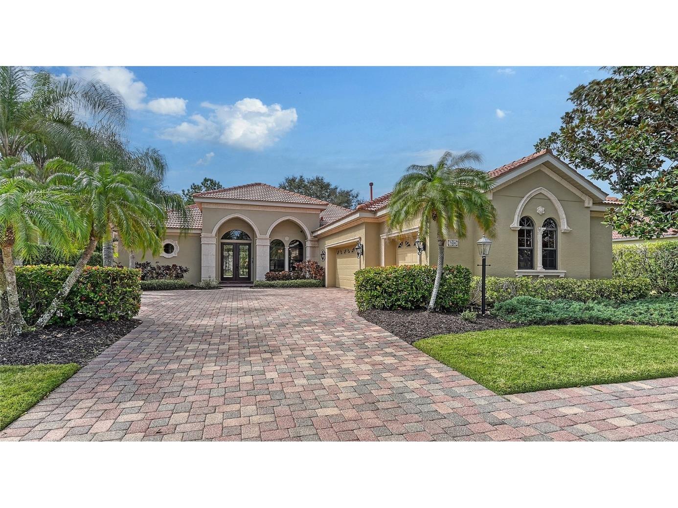 7036 Brier Creek Court Lakewood Ranch FL 34202 A4597785 image1
