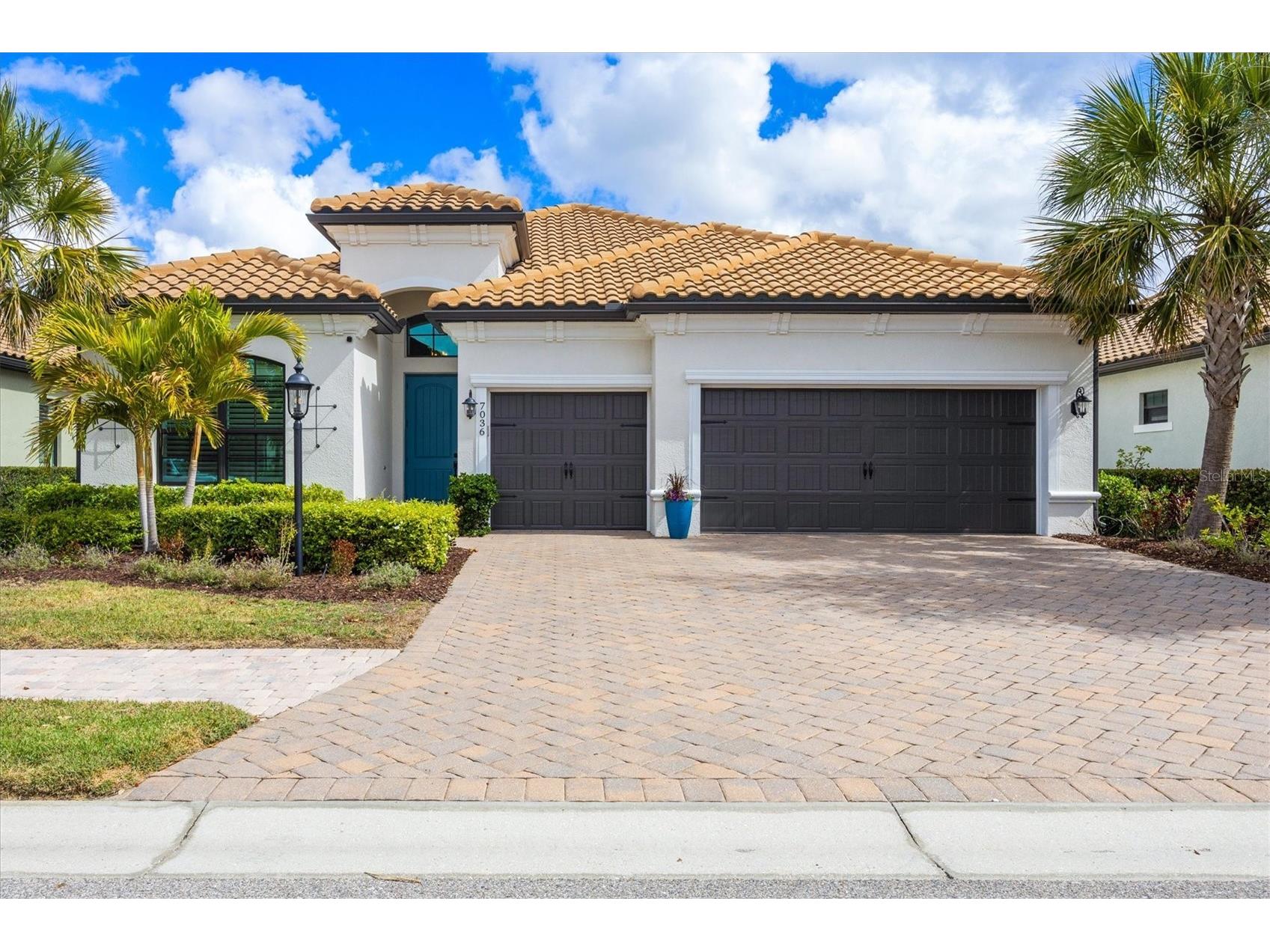 7036 Whittlebury Trail Bradenton FL 34202 A4682394 image1