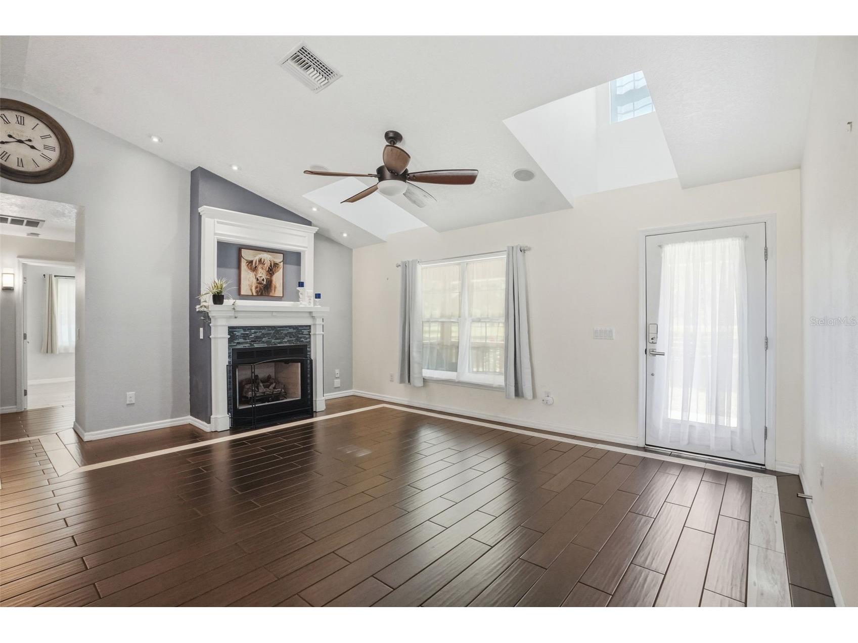 7037 Cr 625 Bushnell FL 33513 W7885046 image23