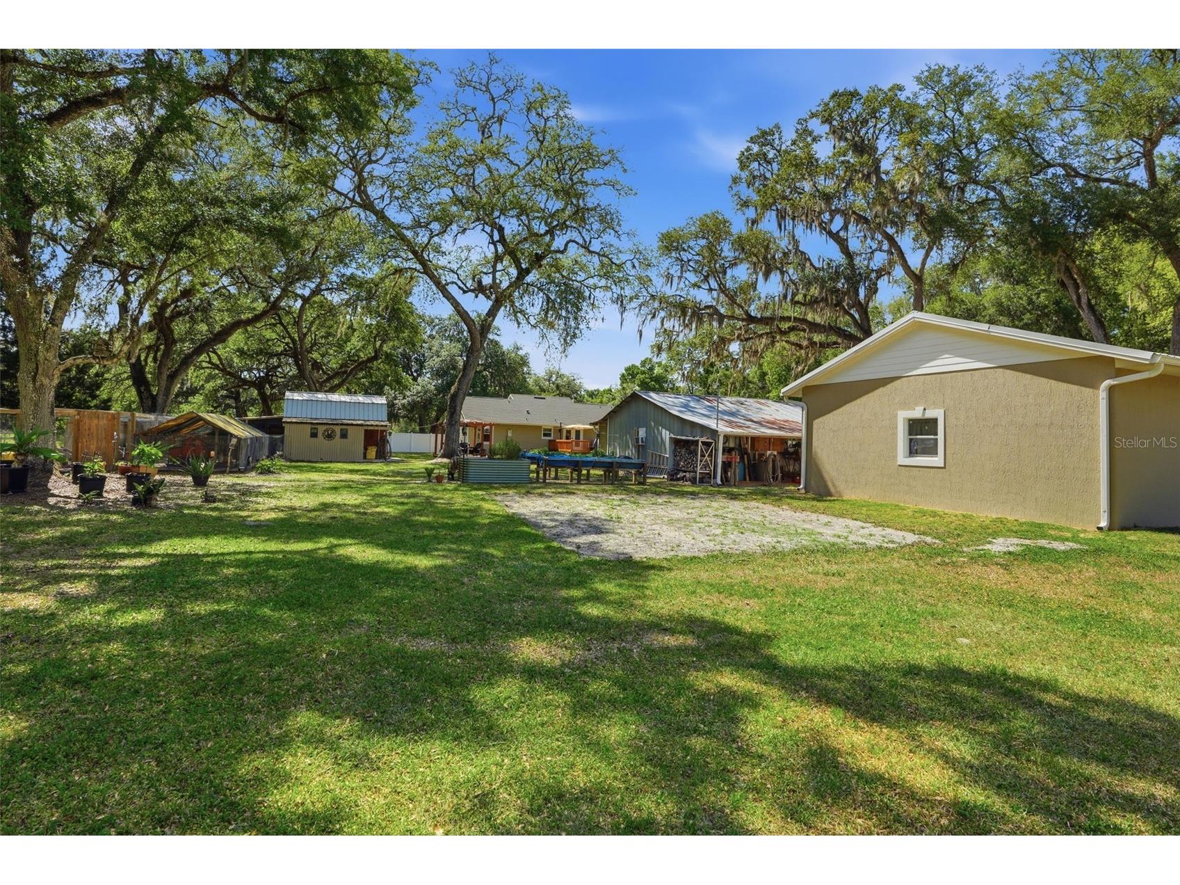 7037 Cr 625 Bushnell FL 33513 W7885046 image93
