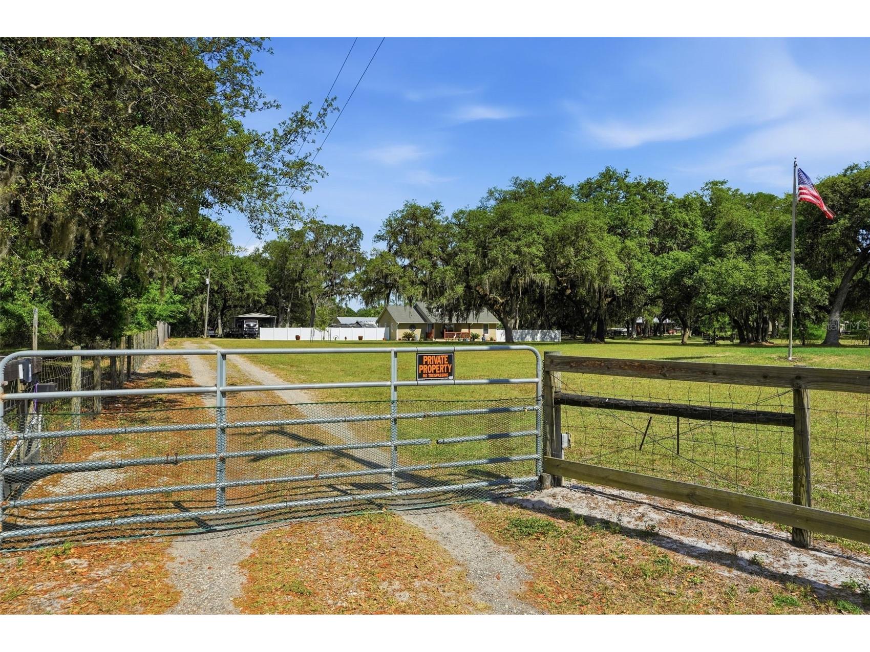 7037 Cr 625 Bushnell FL 33513 W7885046 image97