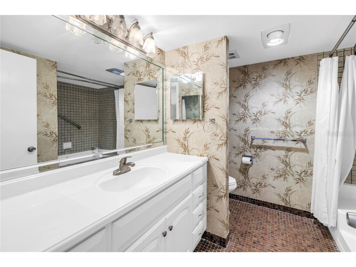 7037 Sunset Drive S #601 South Pasadena FL 33707 TB8437722 image30