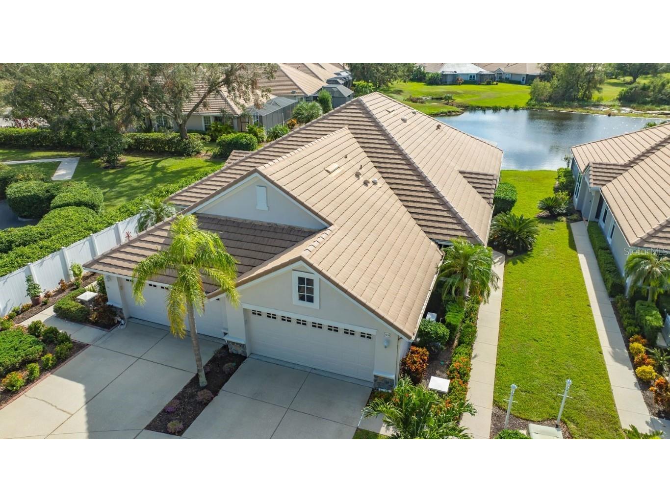 7038 Four Seasons Circle Lakewood Ranch FL 34202 A4628852 image1