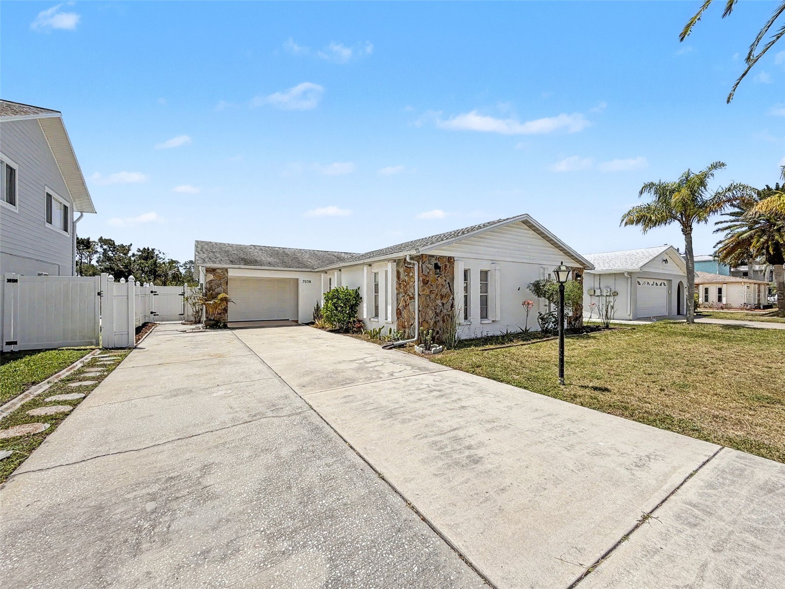 7038 Southwind Drive Hudson FL 34667 W7885196 image1