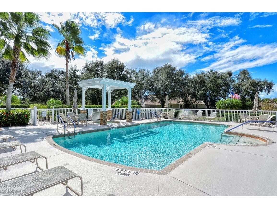 7038 Woodmore Terrace Lakewood Ranch FL 34202 A4670528 image44