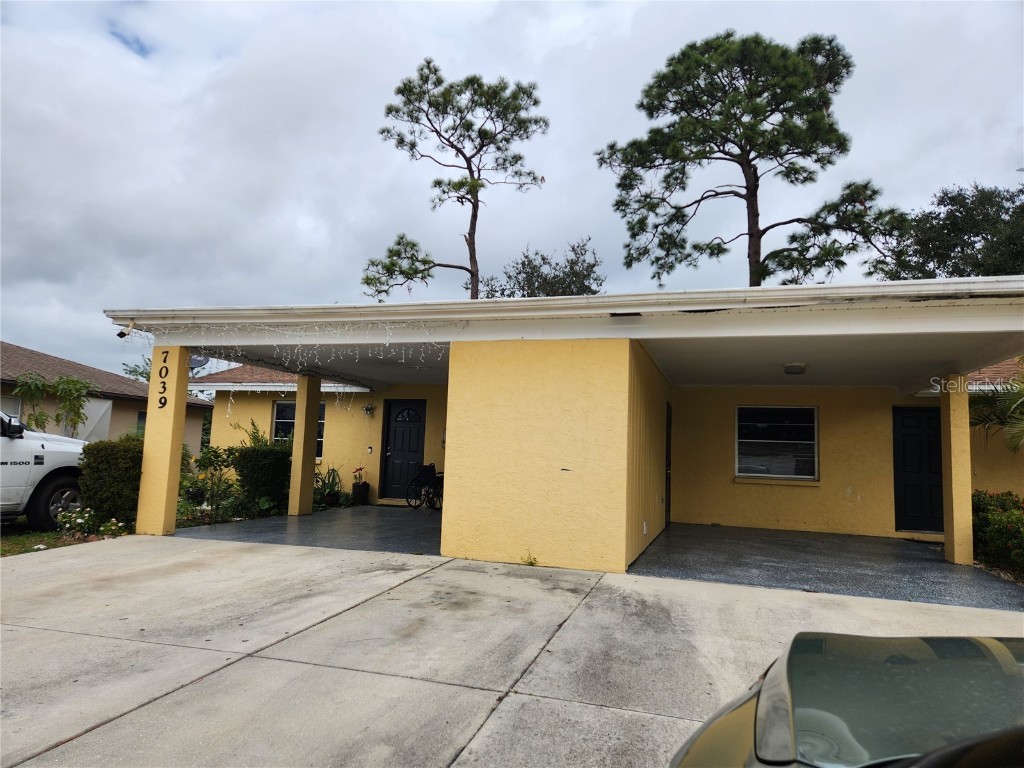 7039 Brentford Road #A-B Sarasota FL 34241 A4635406 image1