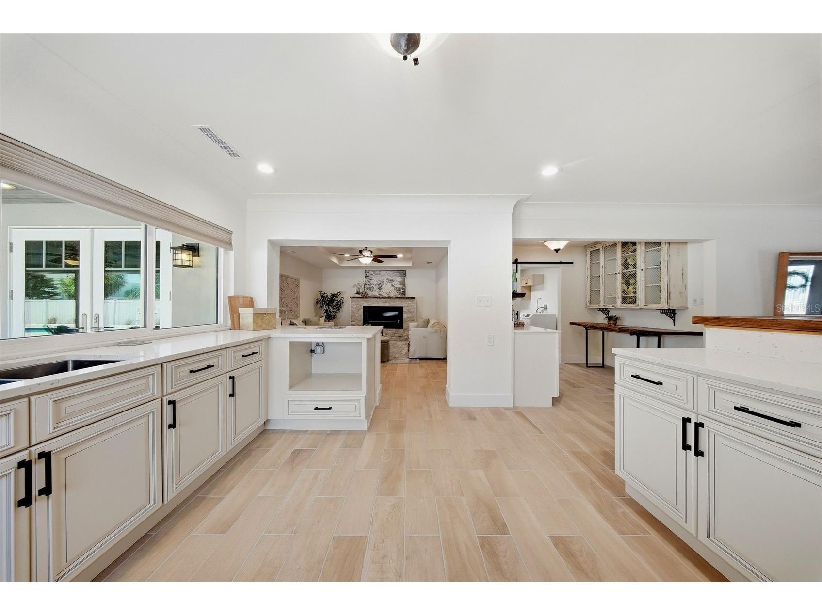 7039 Hibiscus Avenue S South Pasadena FL 33707 TB8520582 image16