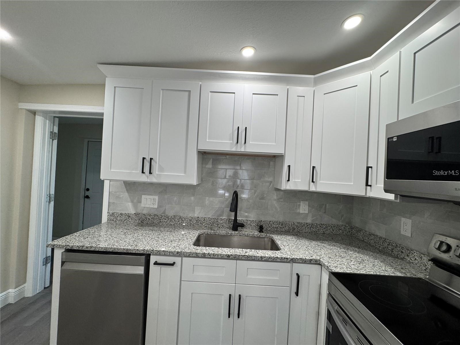 7039 Lenox Drive New Port Richey FL 34653 TB8507523 image4