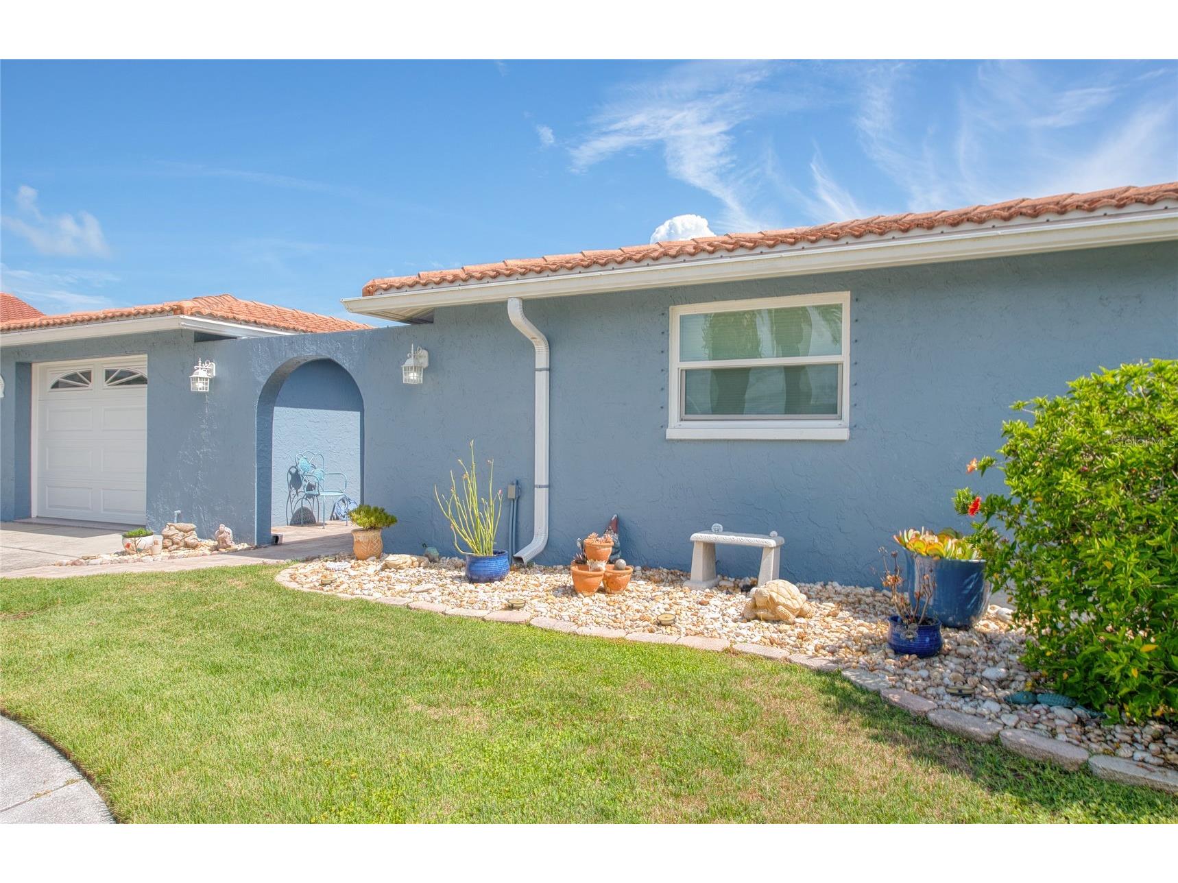 7039 Southwind Drive Hudson FL 34667 W7886381 image2