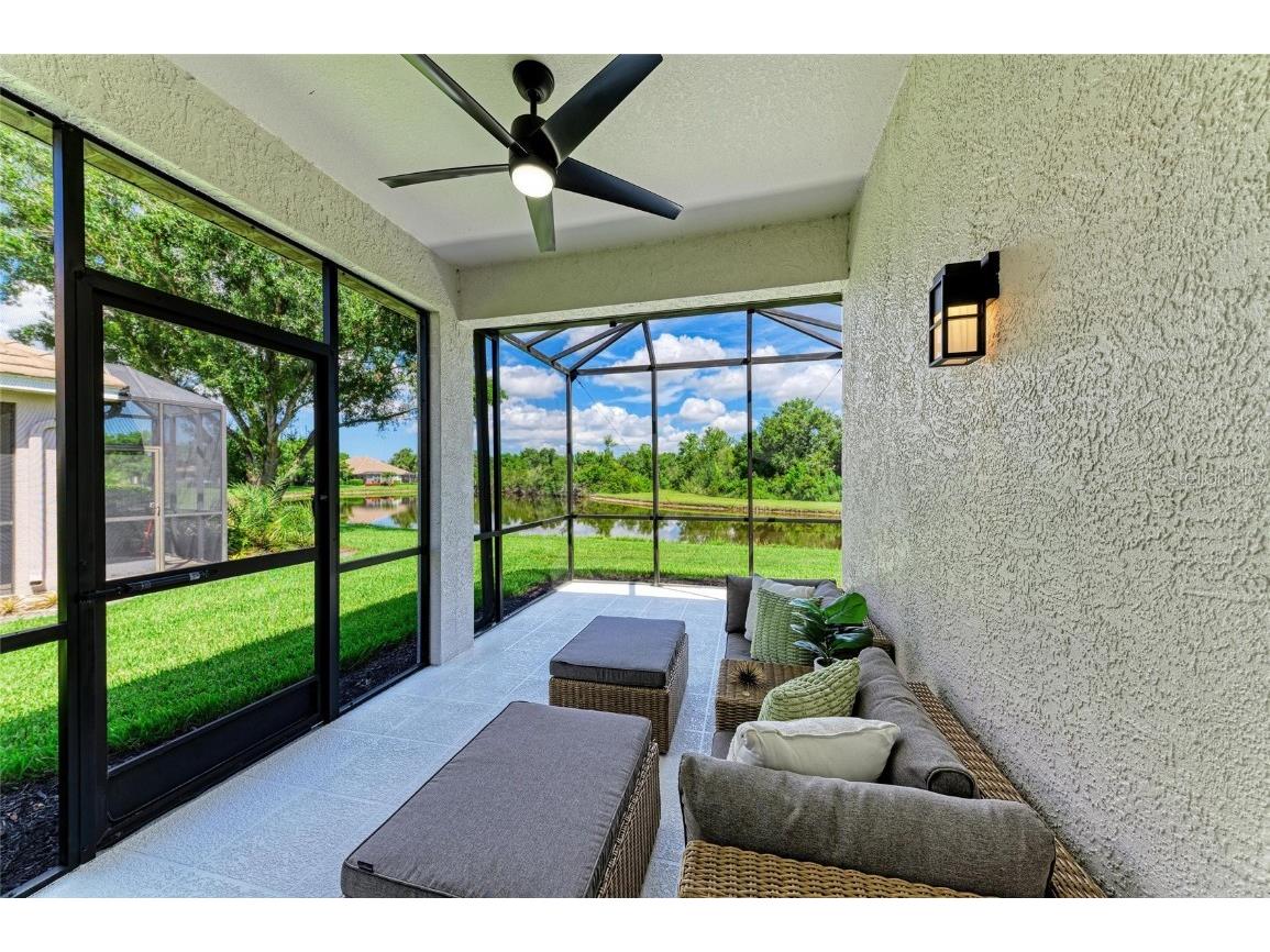7039 Woodmore Terrace Lakewood Ranch FL 34202 A4658334 image3