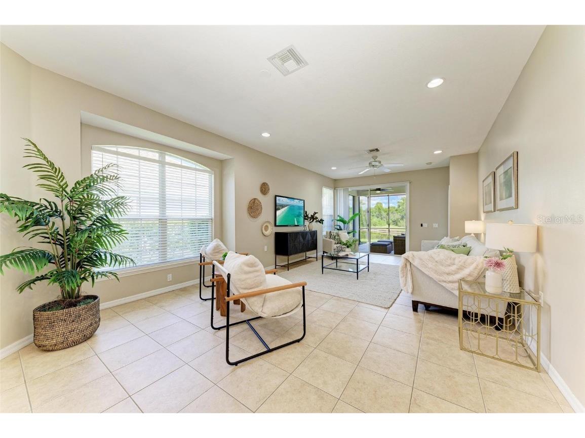 7039 Woodmore Terrace Lakewood Ranch FL 34202 A4658334 image5