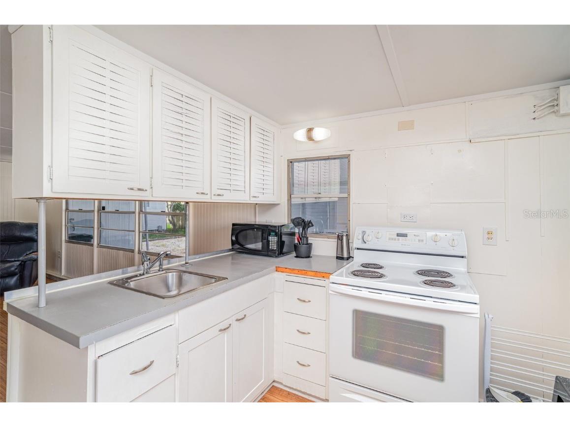 704 49th Avenue W Bradenton FL 34207 A4667115 image3