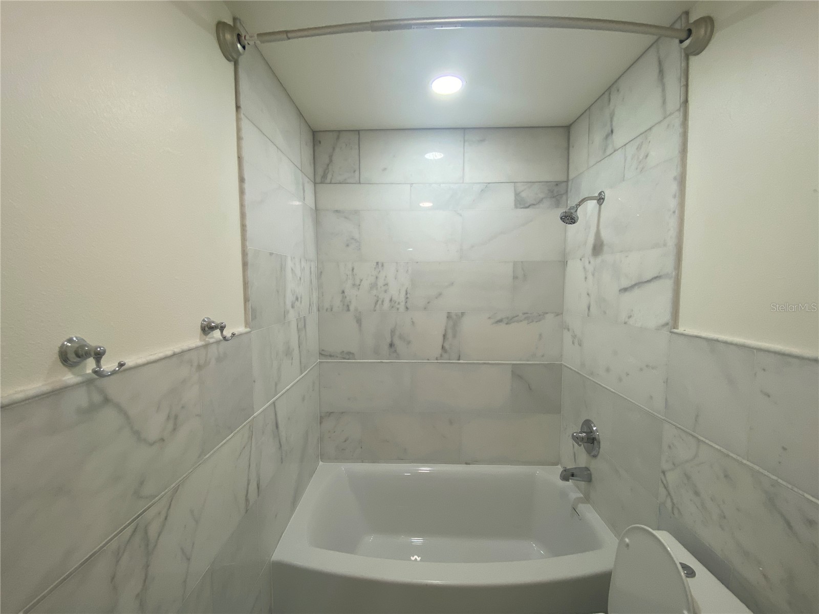 704 Angelina Lane #B Lakeland FL 33801 L4963396 image13