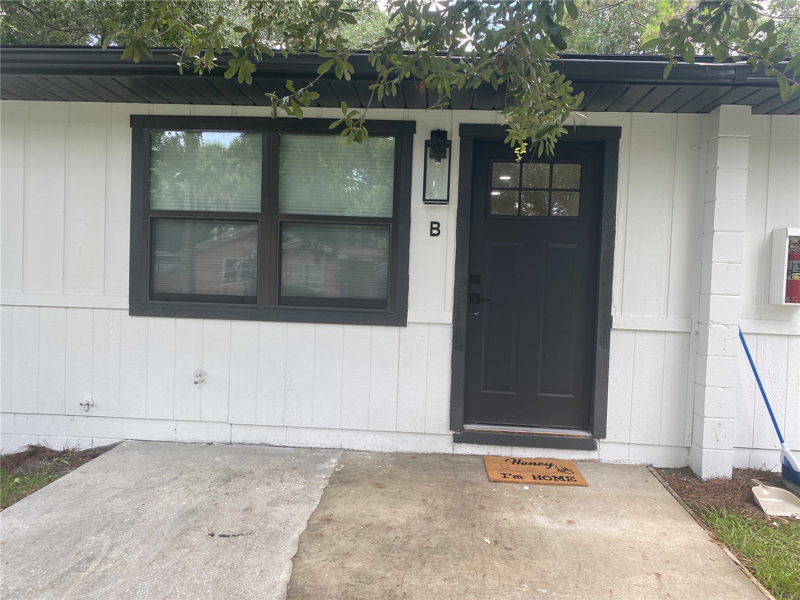 704 Angelina Lane #B Lakeland FL 33801 L4963396 image2