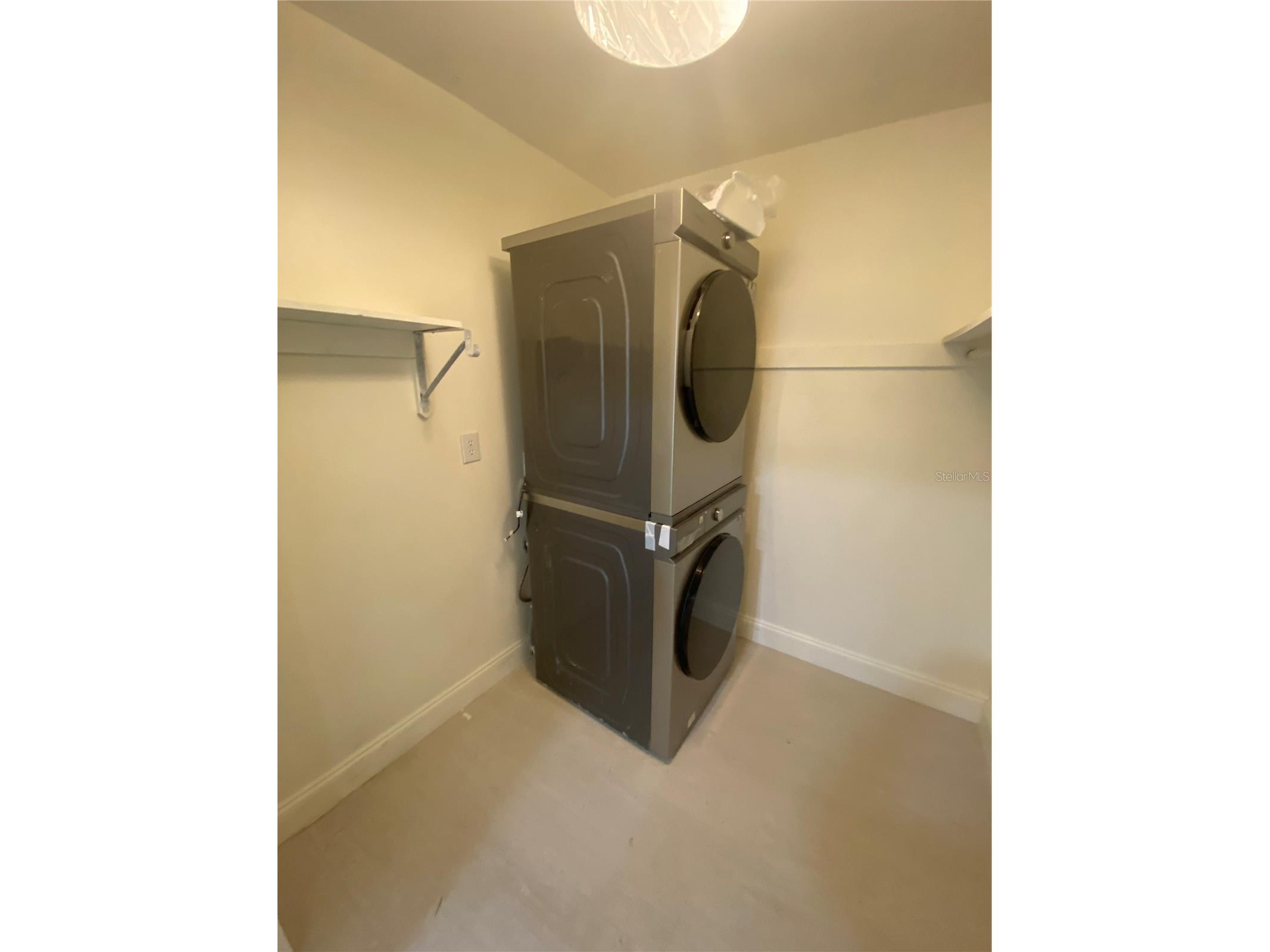 704 Angelina Lane #B Lakeland FL 33801 L4963396 image9