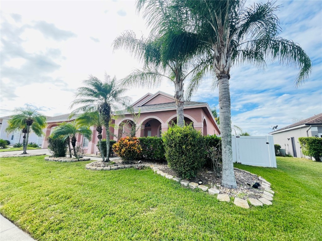 704 Cedar Forest Circle Orlando FL 32828 O6155695 image1