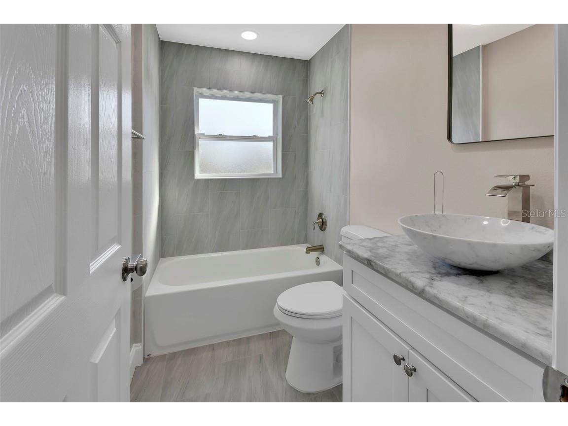 704 Cedar Street Daytona Beach FL 32114 V4945694 image22