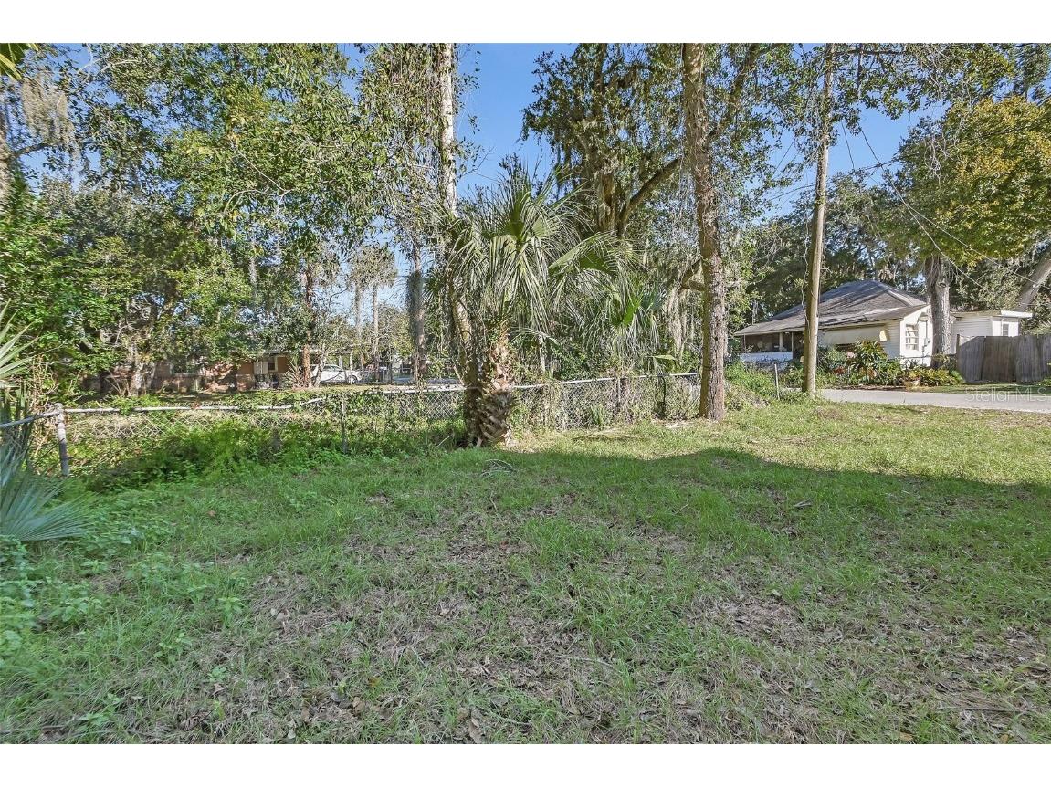 704 Cedar Street Daytona Beach FL 32114 V4945694 image25