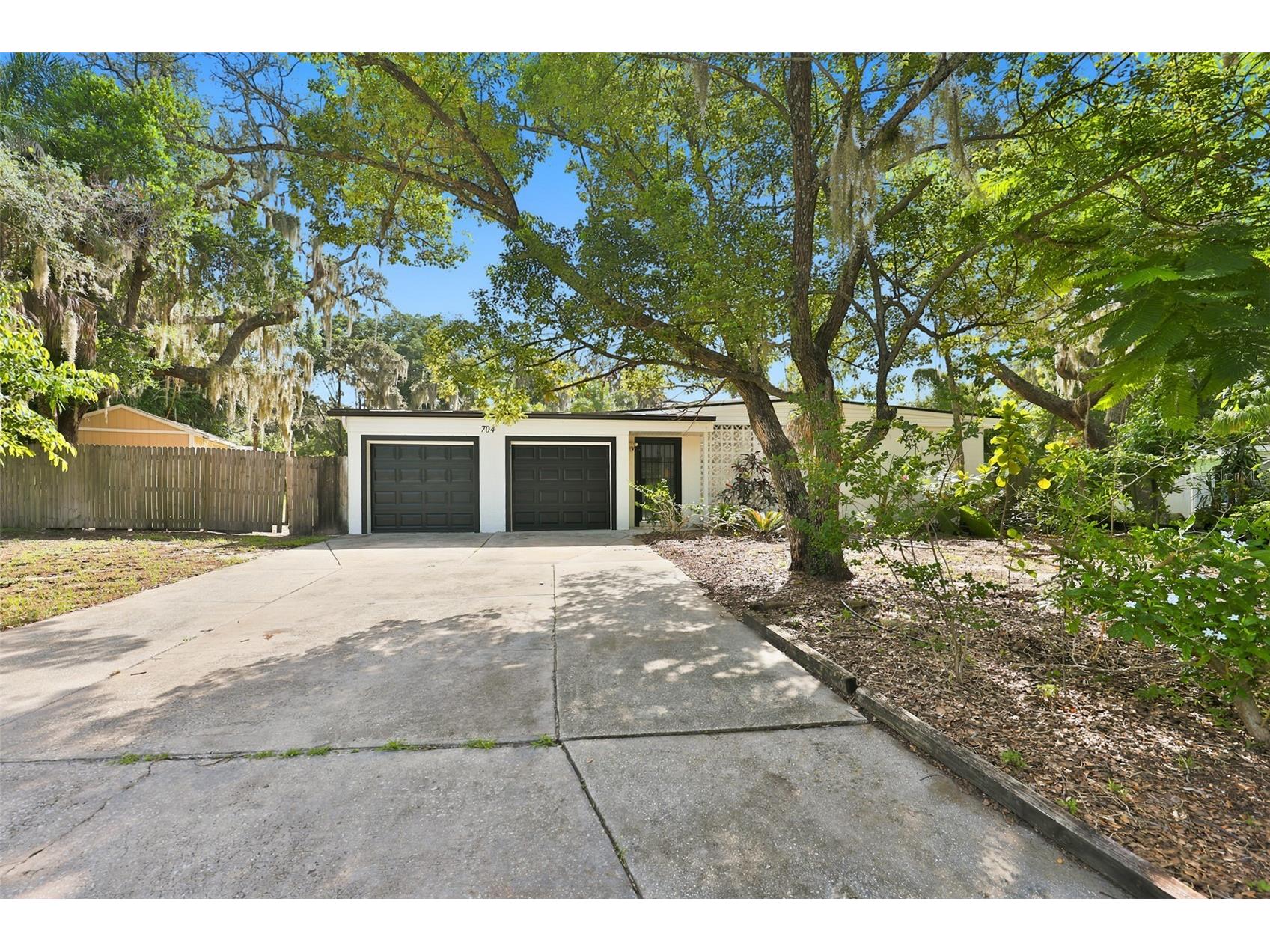 704 E River Drive Tampa FL 33617 TB8528284 image1