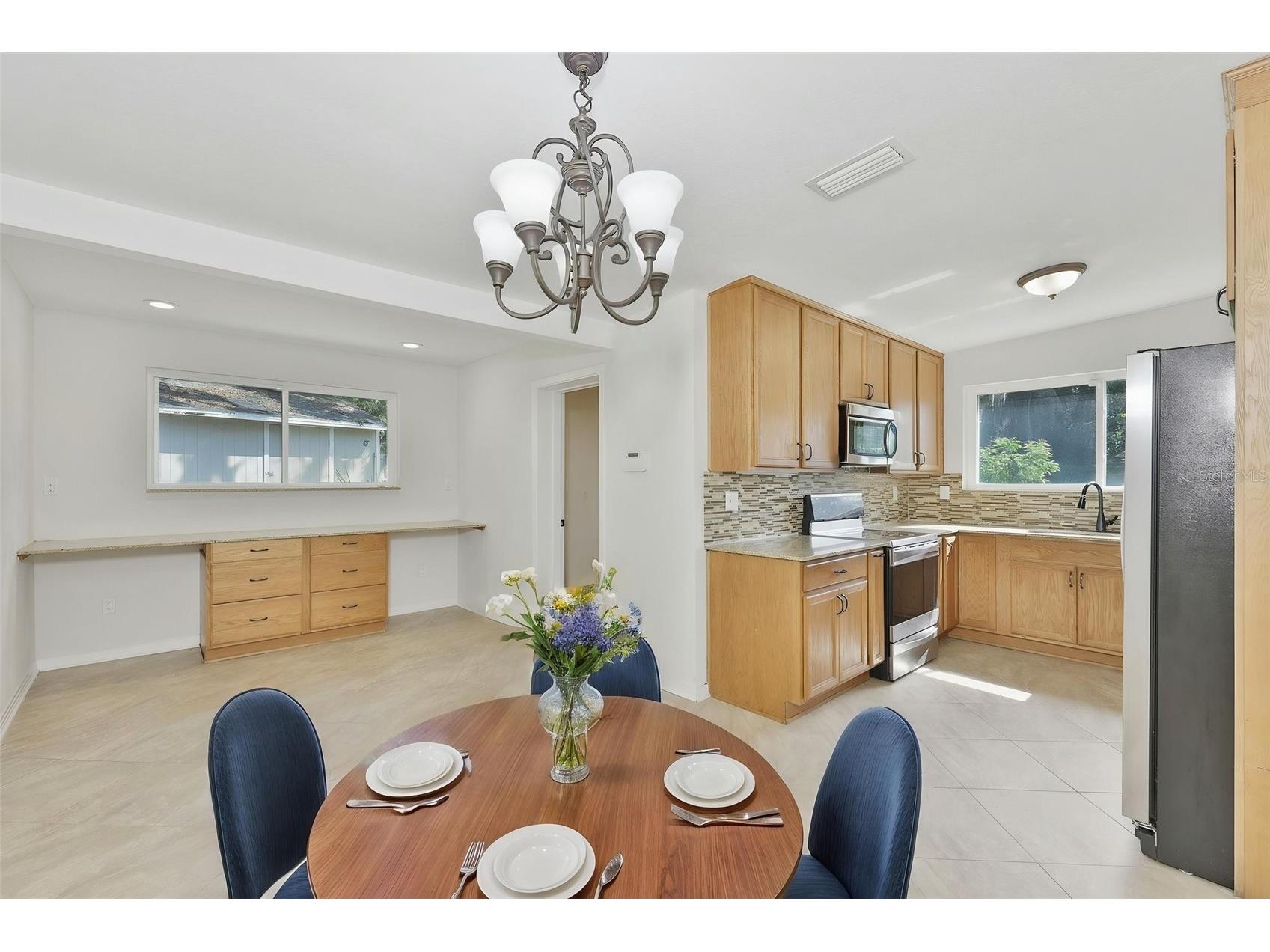 704 E River Drive Tampa FL 33617 TB8528284 image10