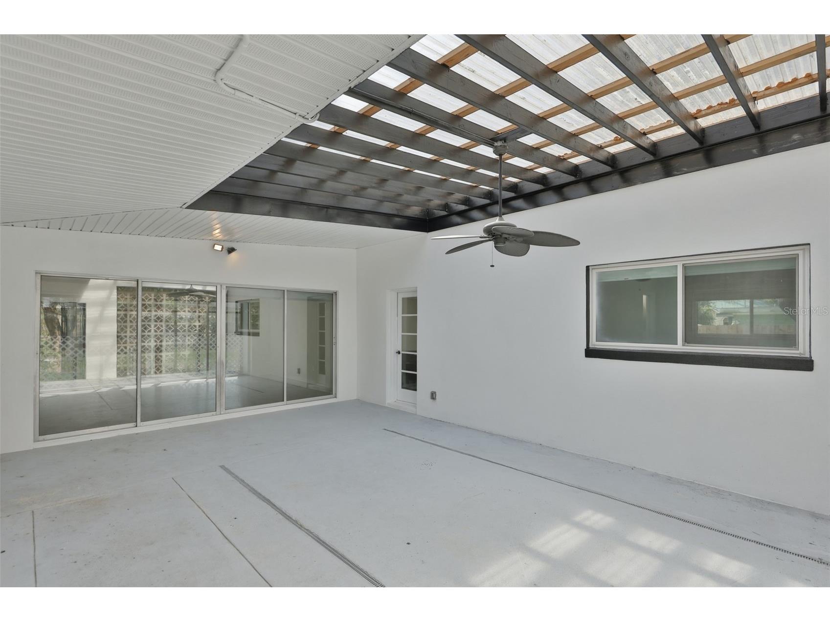 704 E River Drive Tampa FL 33617 TB8528284 image2