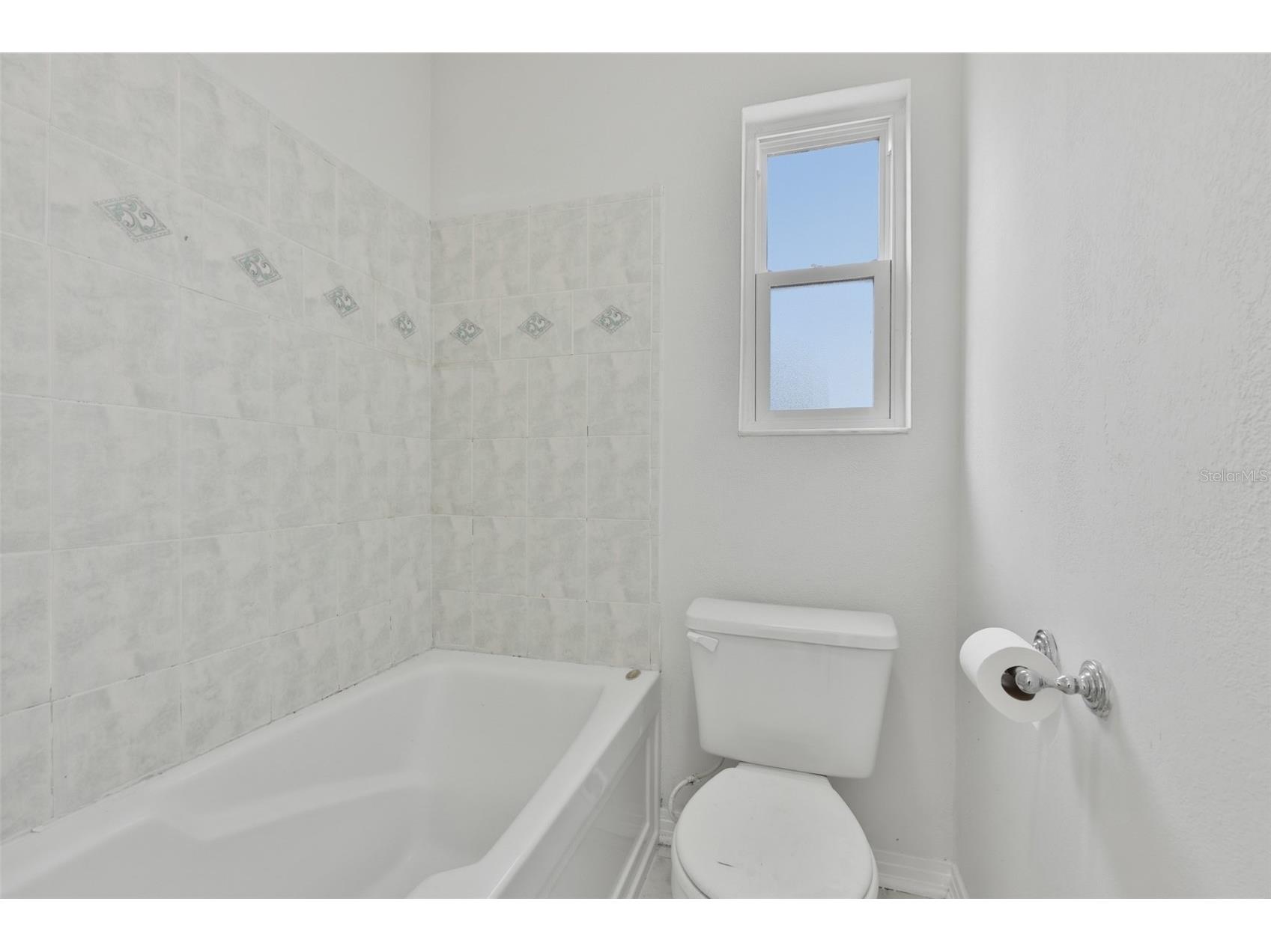 704 E River Drive Tampa FL 33617 TB8528284 image25