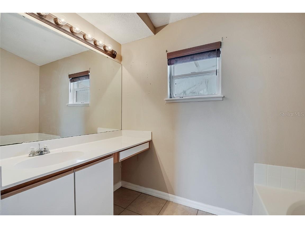 704 Fisher Drive Kissimmee FL 34759 S5135398 image10