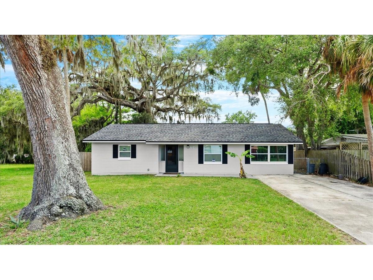 704 Lynn Avenue New Smyrna Beach FL 32168 NS1084952 image1