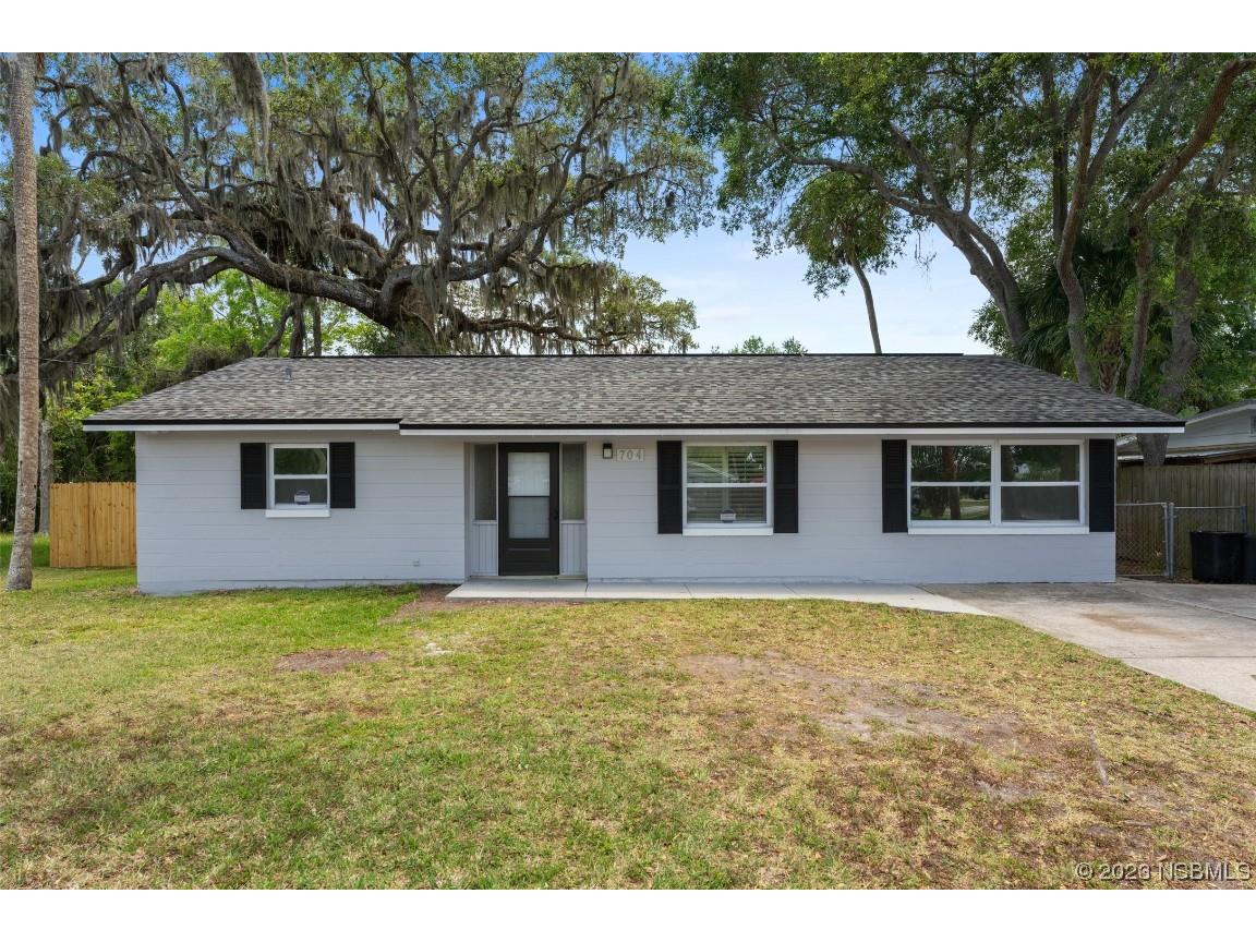 704 Lynn Avenue New Smyrna Beach FL 32168 NS1074821 image1