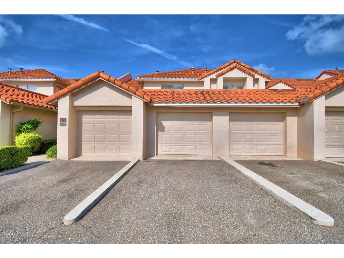 704 Magnolia Place #704 Winter Haven FL 33884 - WINTERSET P4929465 image1