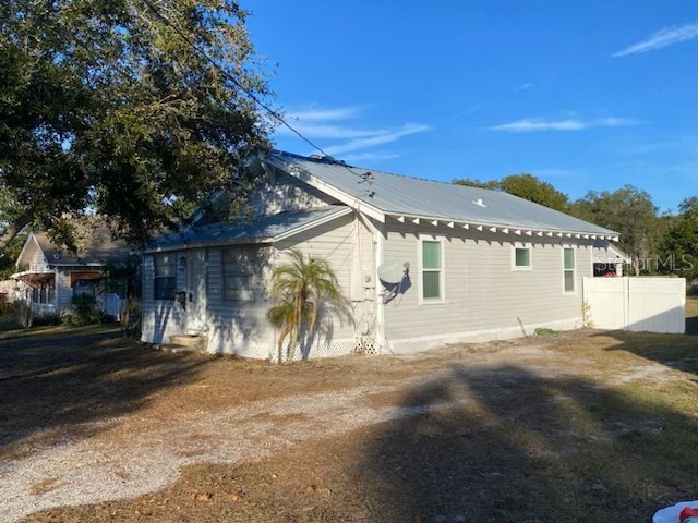 704 N Disston Avenue Tavares FL 32778 G5083727 image1