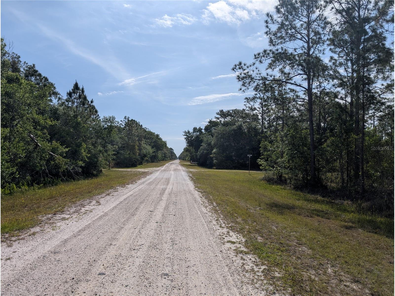 704 Orchid Drive Indian Lake Estates FL 33855 - LAKE WALK-IN-WATER P4938629 image5