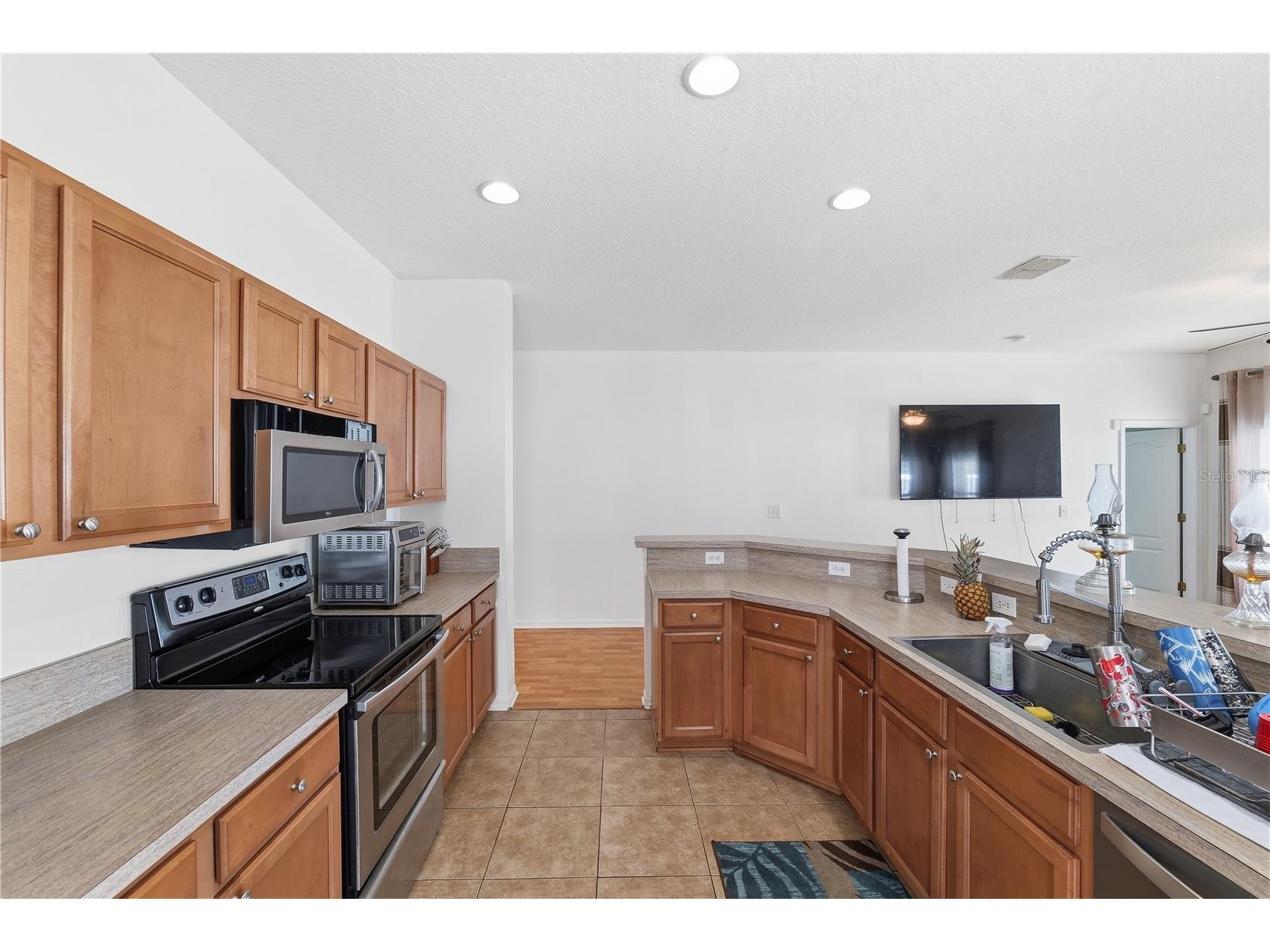 704 Parsons Pointe St Seffner FL 33584 TB8522048 image13