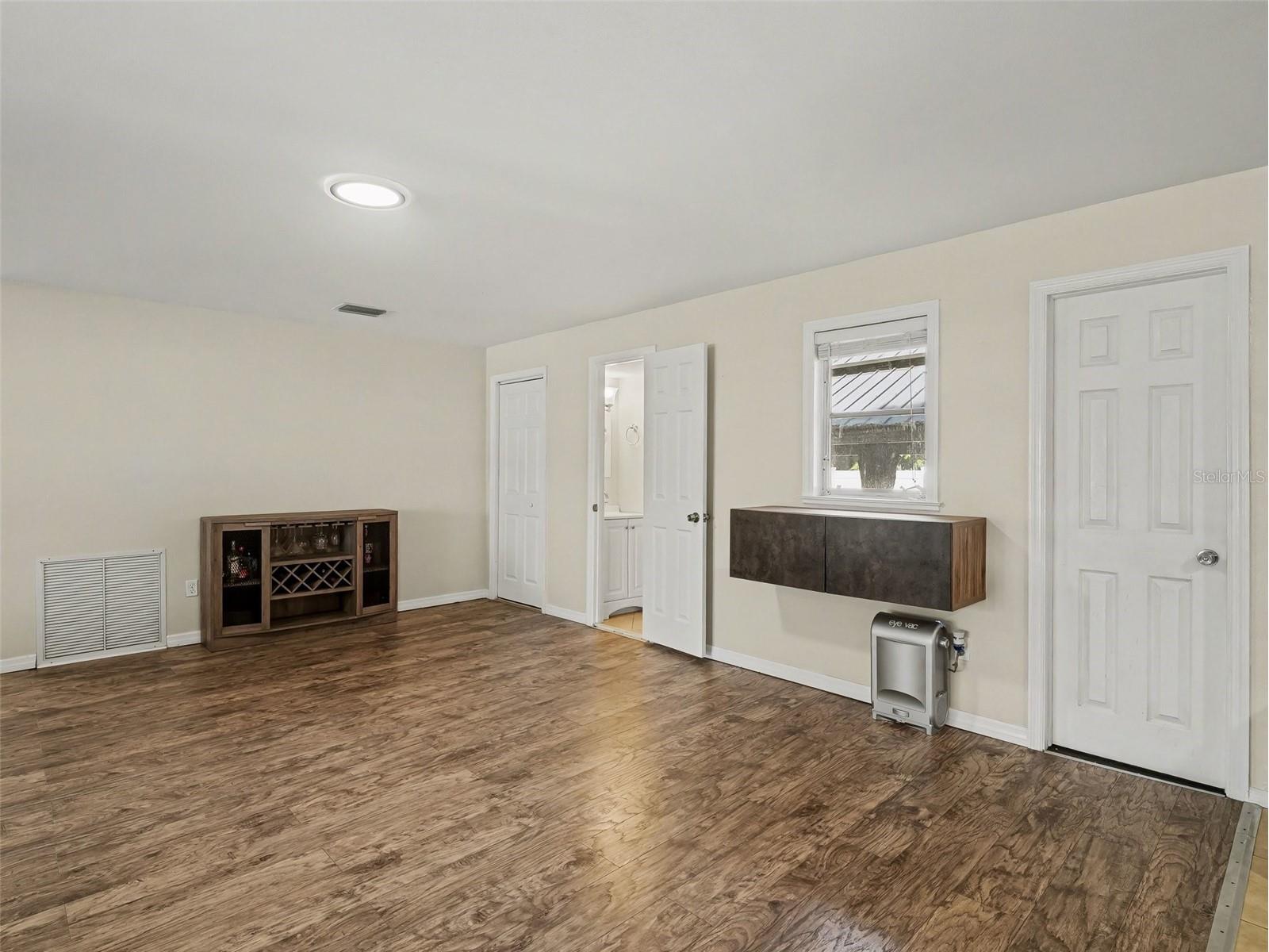 704 S Lockwood Ridge Road Sarasota FL 34237 A4690645 image13