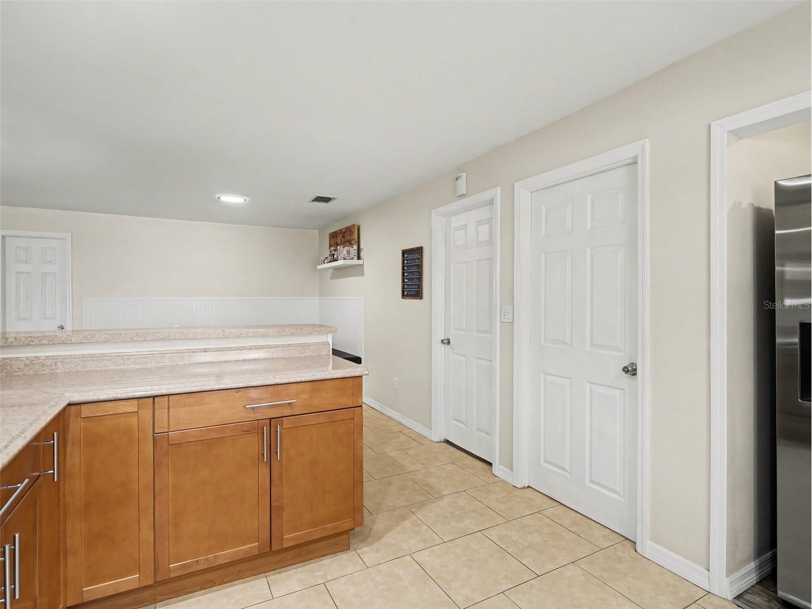 704 S Lockwood Ridge Road Sarasota FL 34237 A4690645 image18