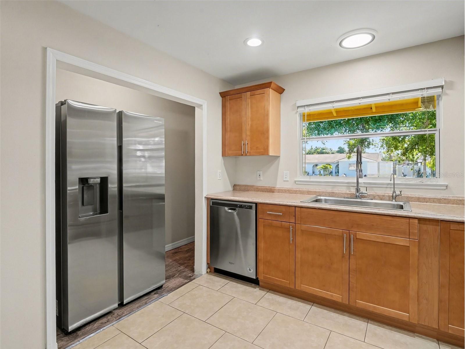 704 S Lockwood Ridge Road Sarasota FL 34237 A4690645 image20
