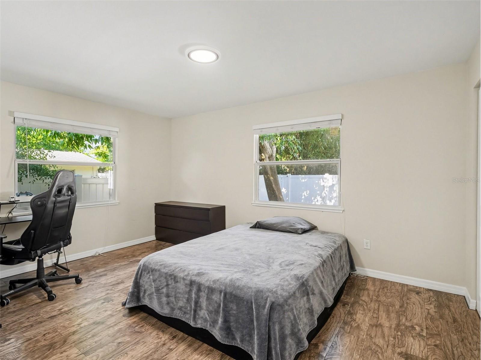 704 S Lockwood Ridge Road Sarasota FL 34237 A4690645 image26