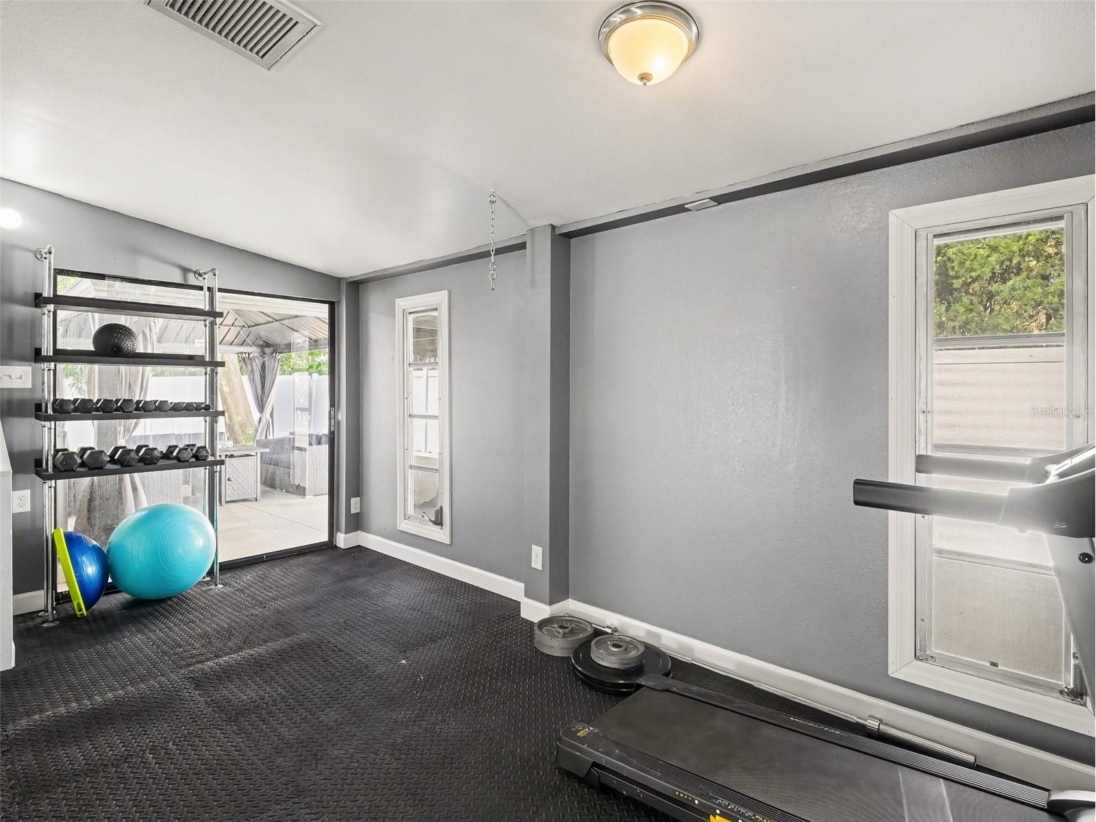 704 S Lockwood Ridge Road Sarasota FL 34237 A4690645 image31
