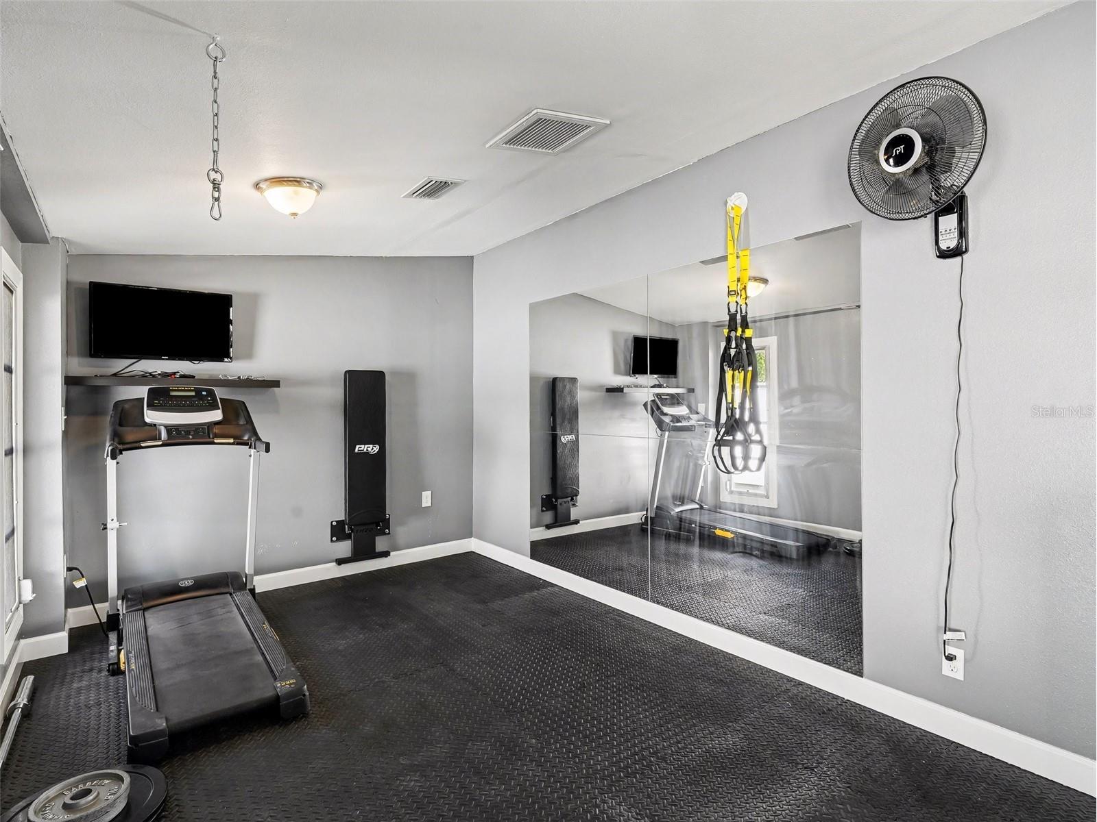 704 S Lockwood Ridge Road Sarasota FL 34237 A4690645 image32