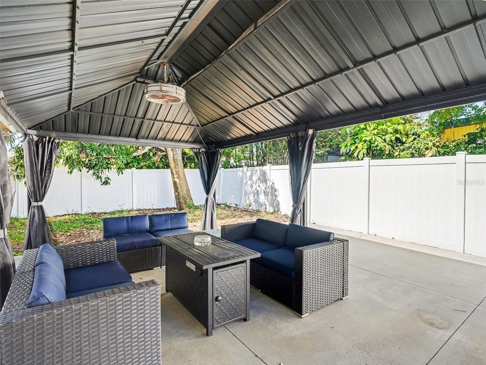 704 S Lockwood Ridge Road Sarasota FL 34237 A4690645 image38