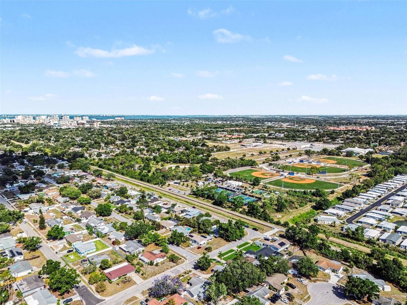 704 S Lockwood Ridge Road Sarasota FL 34237 A4690645 image48
