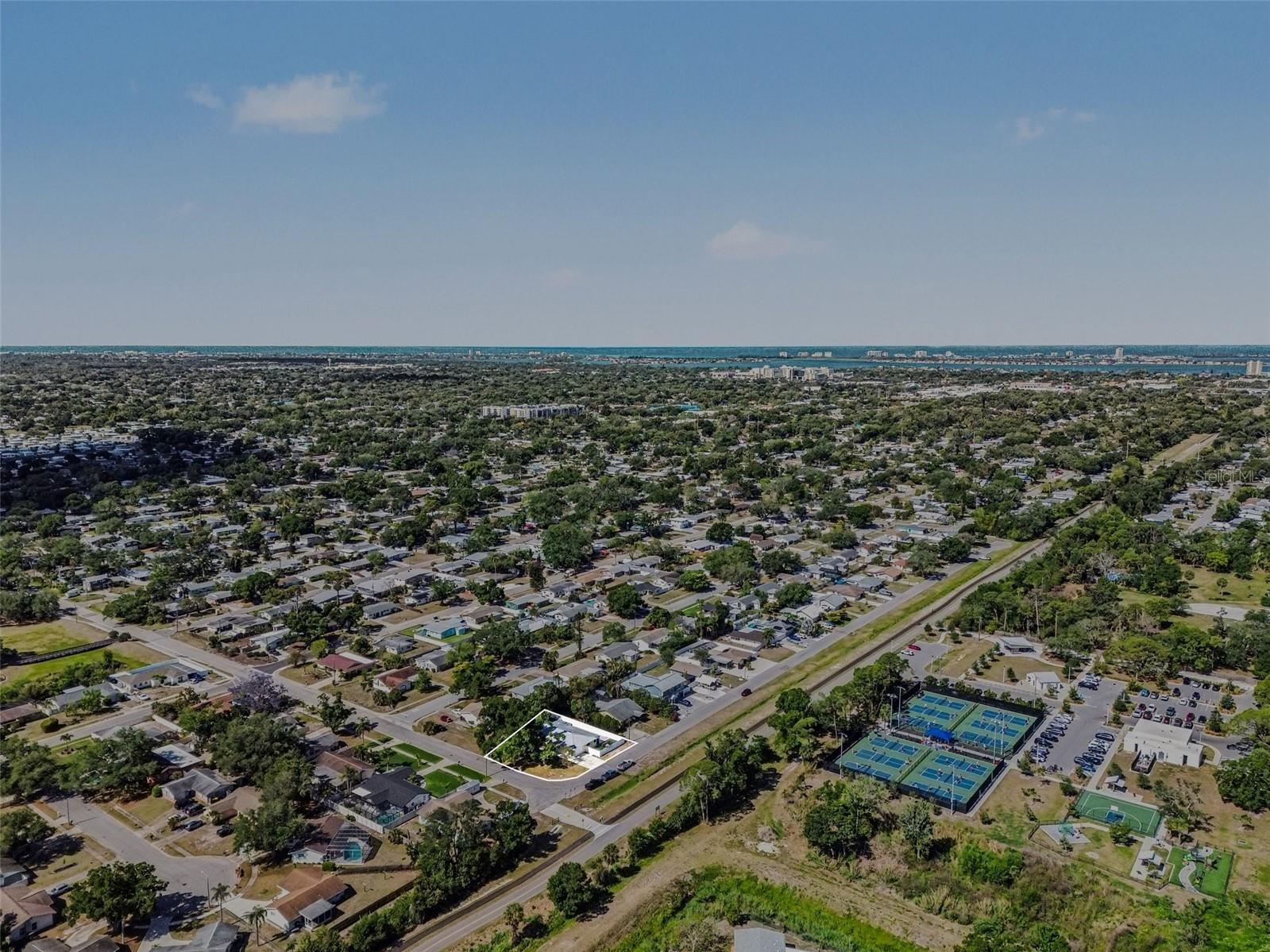 704 S Lockwood Ridge Road Sarasota FL 34237 A4690645 image53