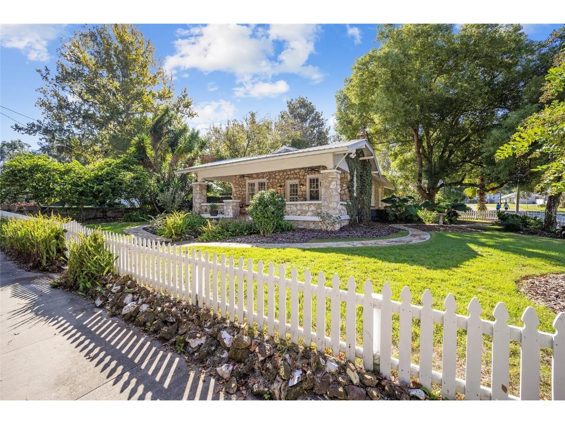 704 SE 8th Street Ocala FL 34471 OM688215 image1