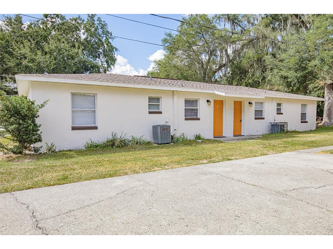 704 Sunset Avenue #B Auburndale FL 33823 P4926855 image1