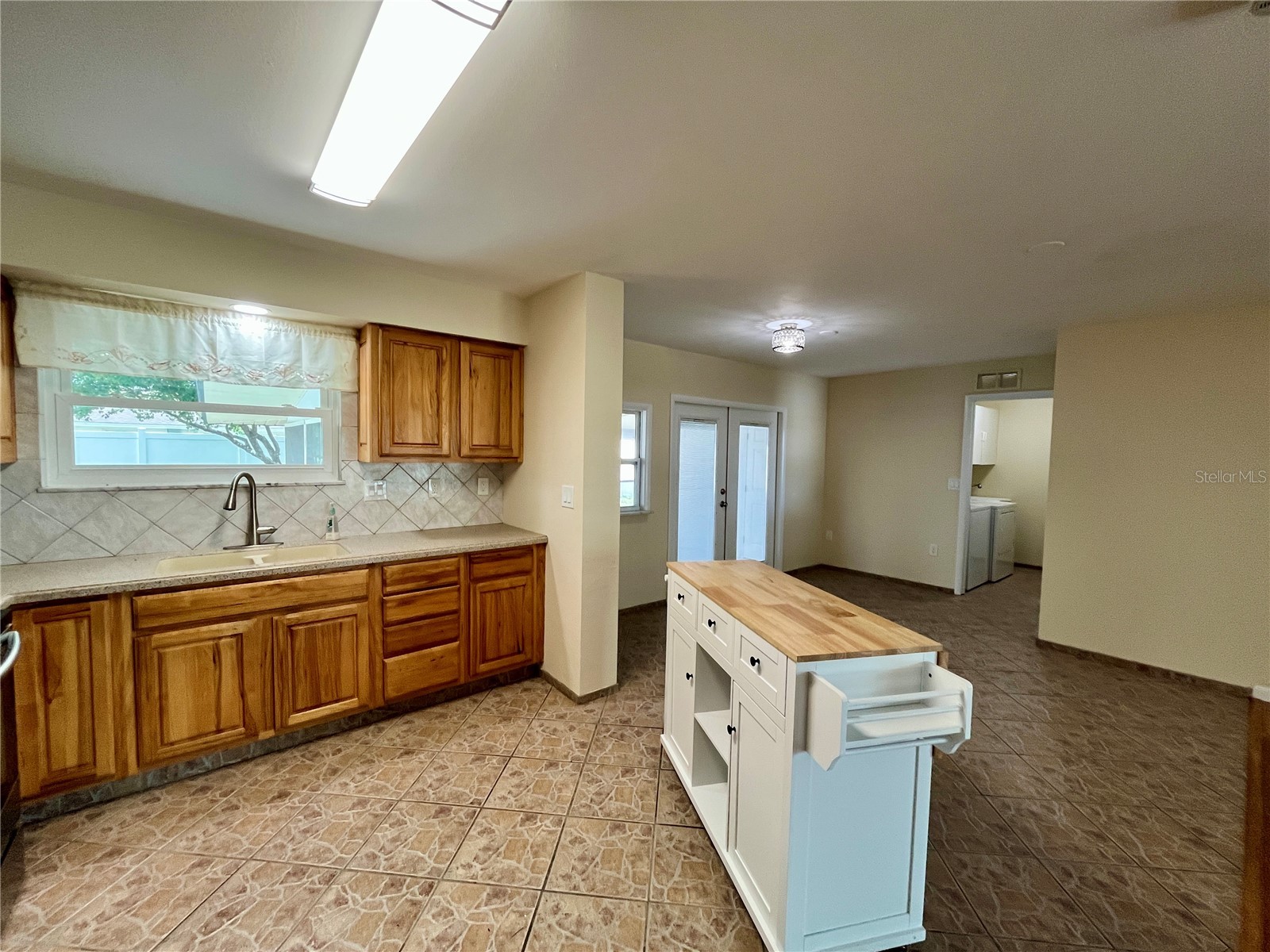 704 Torrey Pines Avenue Sun City Center FL 33573 TB8515296 image5